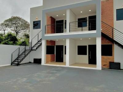 Duplex en venta en loma merlo - luque