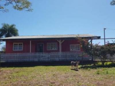 Casa amoblada con 2 hect&aacute;reas en San Juan del Paran&aacute;
