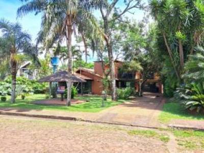Casa en el barrio cerrado R&iacute;o Beach, Encarnaci&oacute;n, Itap&uacute;a