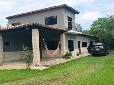 En venta casa quinta en nueva colombia