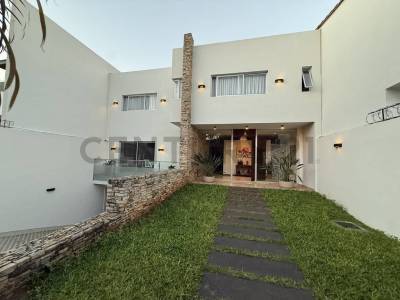 Venta de casa en mburucuy&aacute;, asunci&oacute;n