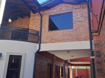 Residencia en alquiler &ndash; luque zona municipalidad