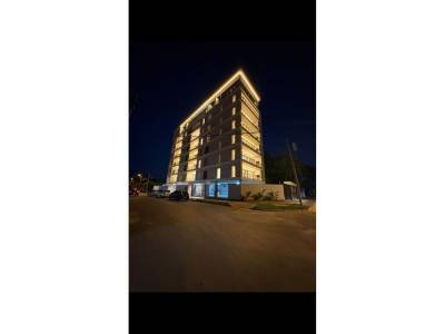 Alquilo dpto de 3 dorm con 2 coch en alfevi
