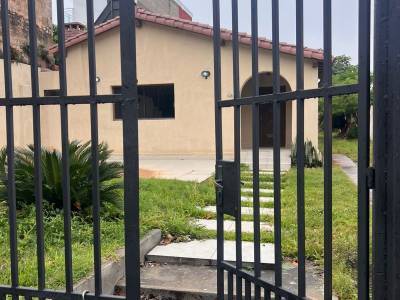 Alquilo casa en barrio san vicente